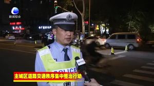 市交警支队开展夜查专项整治行动