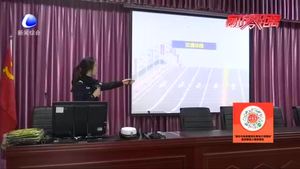 零距离·交通：交通安全进校园 文安交警在行动