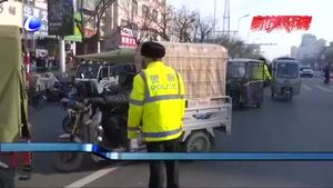 零距离·交通：整治非机动车 行人“任性”行为 大城交警持续行动